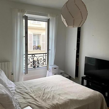Modern Appartement W/ Tour Eiffel View In The 7Th Paris Exterior photo