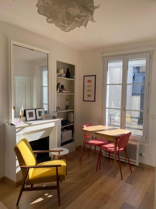 Modern Appartement W/ Tour Eiffel View In The 7Th Paris Exterior photo
